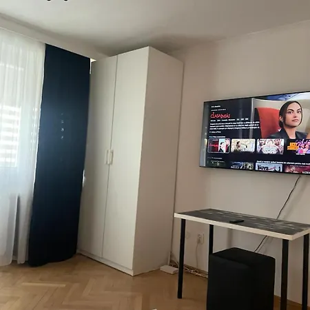 Emm Apartament - 100M Parc Si Metrou Tinererului Bucarest Esterno foto